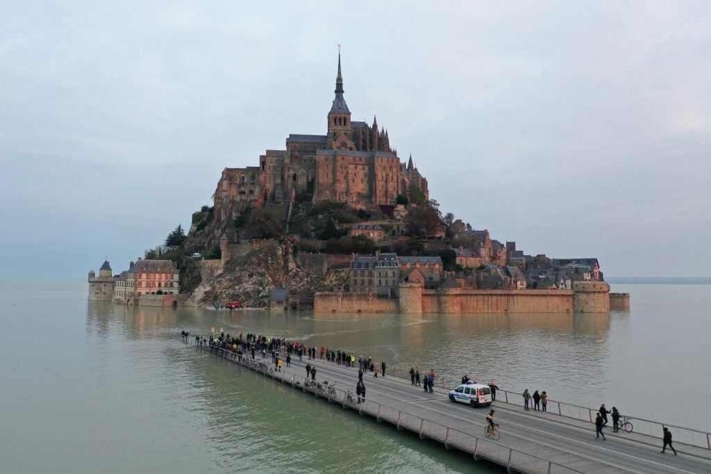 La Menardiere Serenitatis Chambre D'Hotes Petit Dejeuner Compris コルスル エクステリア 写真